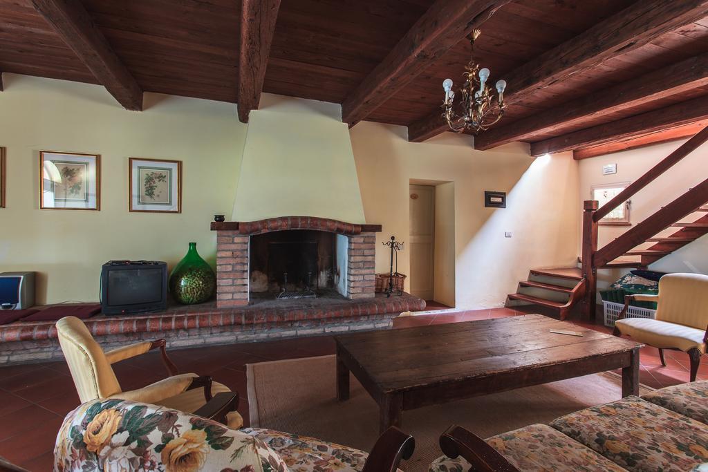 Agriturismo Il Pettirosso Guest House Forli Exterior photo