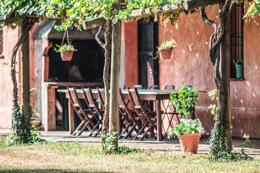 Agriturismo Il Pettirosso Guest House Forli Exterior photo